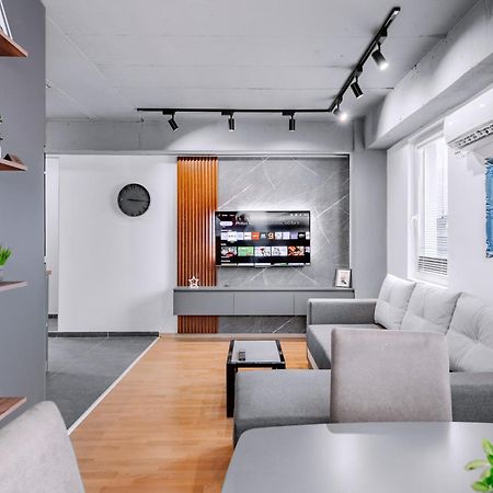 Luxury Apartment Iva VI Скопие Екстериор снимка